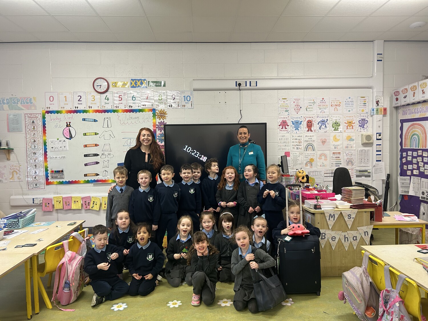 A flying visit ✈️ to room 5!